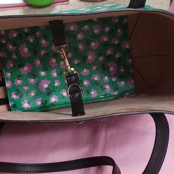 KATE SPADE โ ๏ธ NEW YORK LEATHER HANDBAG SMALL ๐ - Picture 6 of 12